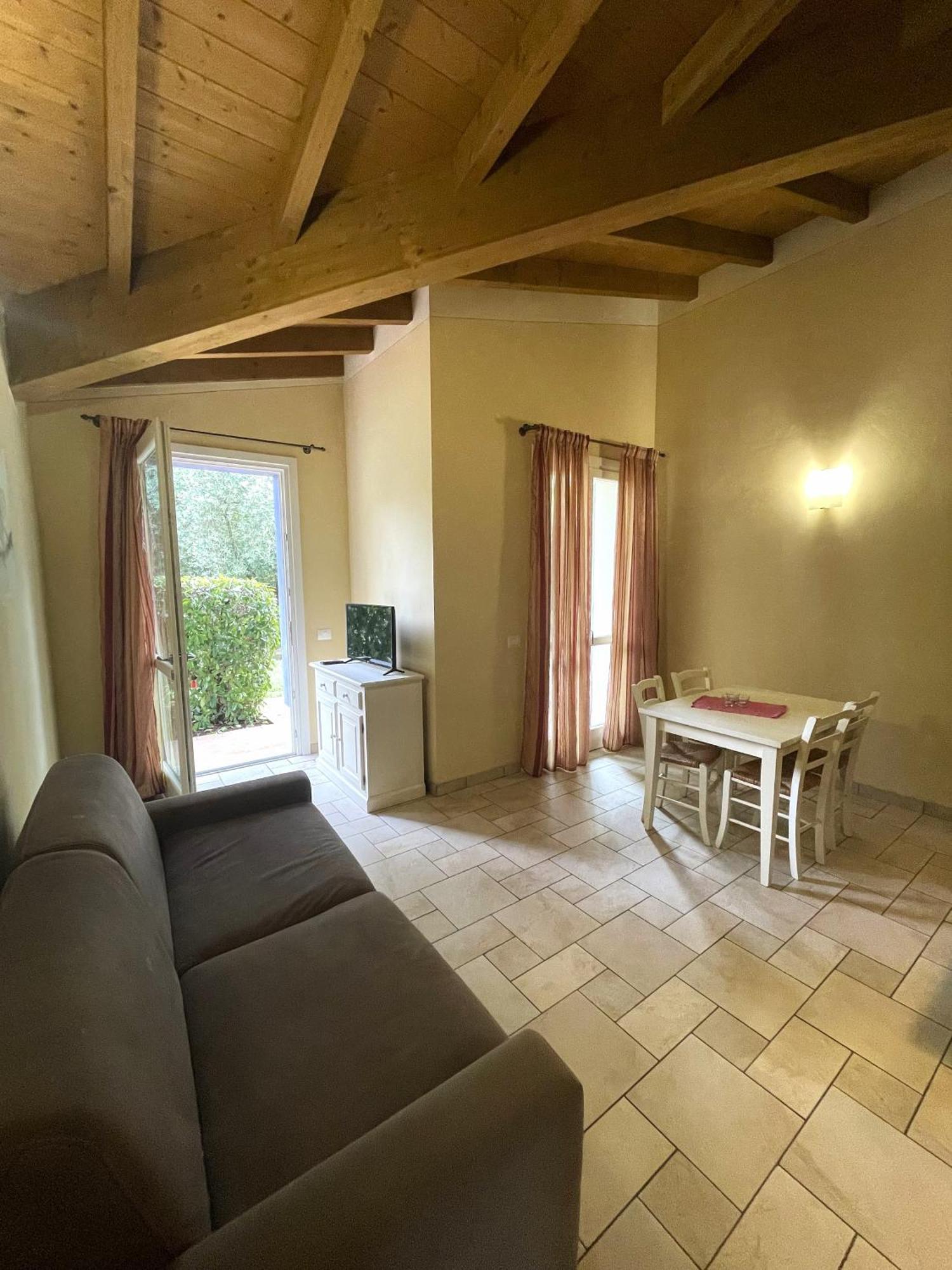 Appartamenti Il Ruscello Manerba del Garda Oda fotoğraf
